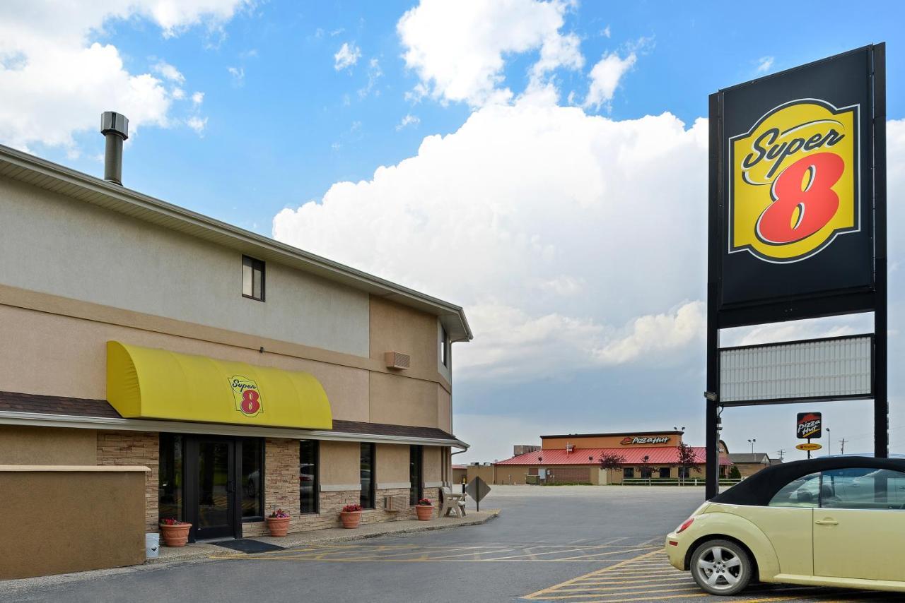 Super 8 By Wyndham Casper West By The River Exterior foto
